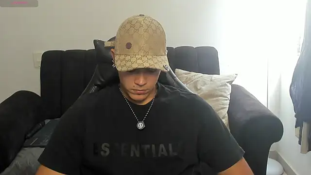 Snapshot of Iamdylan777 chatting on March 20, 2026, 1:23 pm Iamdylan777 online show from March 20, 2026, 1:23 pm