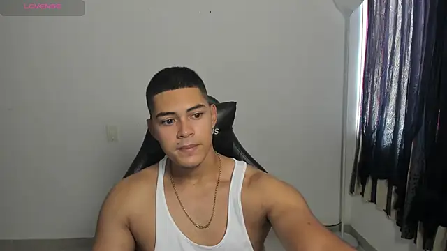 Snapshot of Iamdylan777 chatting on February 27, 2026, 2:06 pm Iamdylan777 online show from February 27, 2026, 2:06 pm