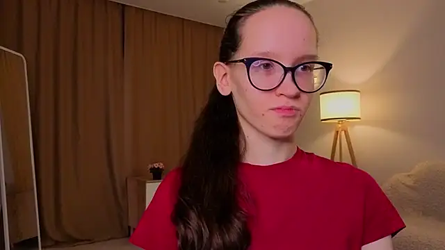 BettyBrowni online show from December 16, 2025, 4:11 pm