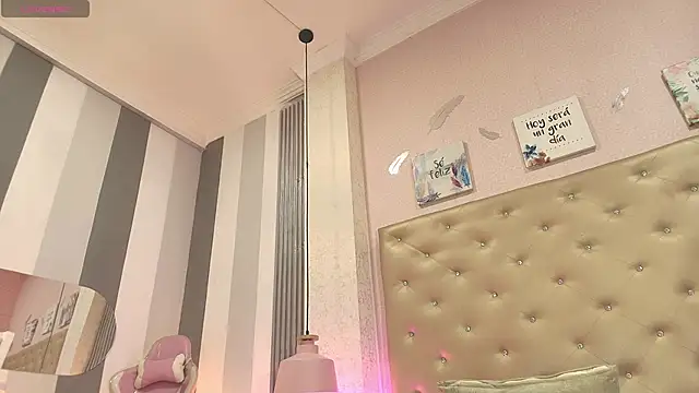 Paola  23 online show from February 21, 2026, 5:09 am