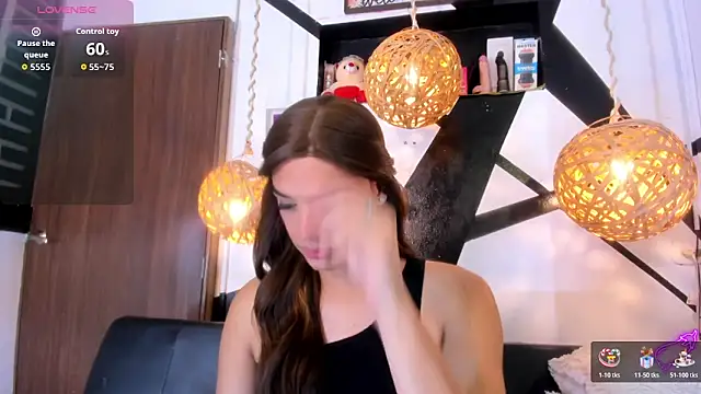 victoria aleia  online show from January 14, 2026, 11:30 pm