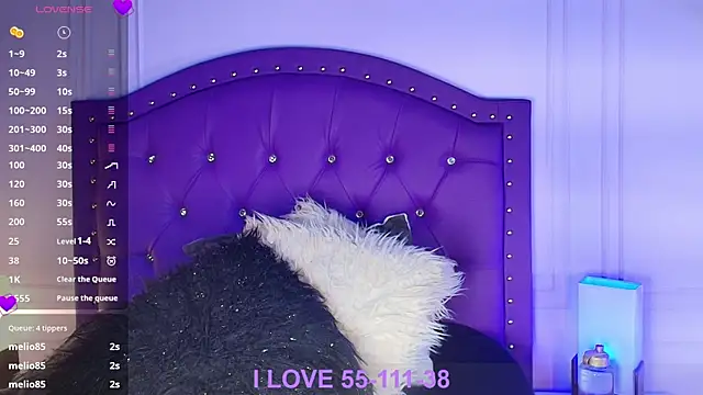 sarah banks1 online show from June 17, 2026, 11:09 am