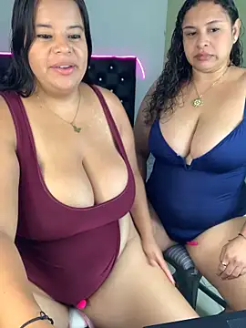 twocurvylatins online show from May 24, 2026, 9:42 am