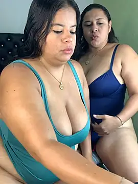 twocurvylatins online show from June 30, 2026, 12:38 pm