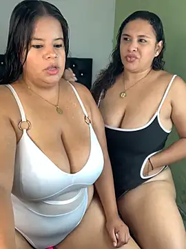 twocurvylatins online show from June 19, 2026, 11:49 am