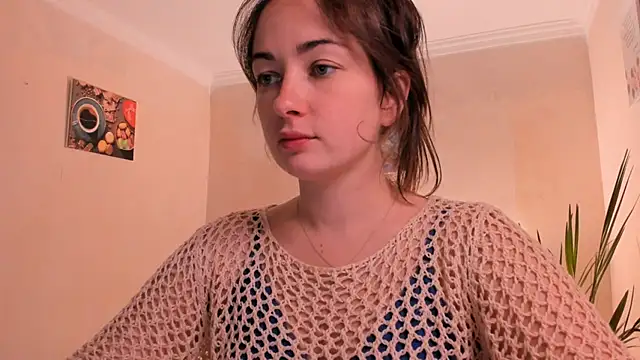 cClandesTina online show from September 23, 2025, 9:00 pm