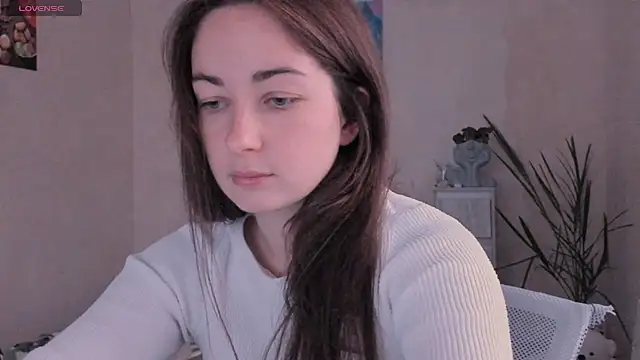 cClandesTina online show from October 30, 2025, 2:36 pm