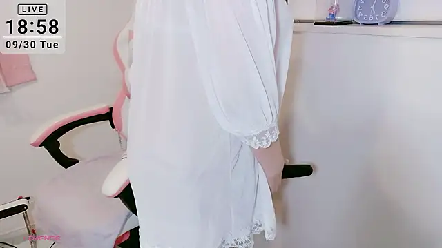 yuayua854 online show from September 30, 2025, 9:59 am