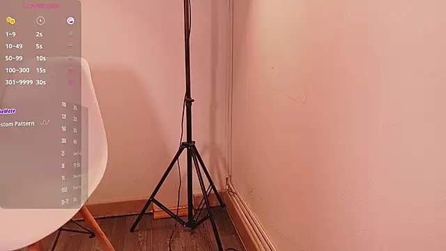 littleebluee online show from September 30, 2025, 2:50 am