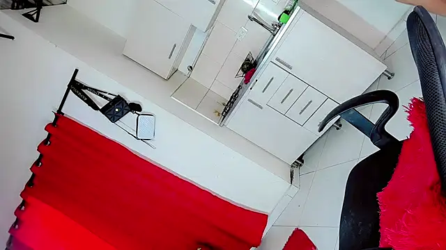 Stefhania susej online show from December 1, 2024, 4:34 pm