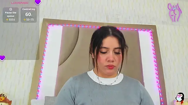 ThyaraJhons online show from October 18, 2025, 12:18 pm