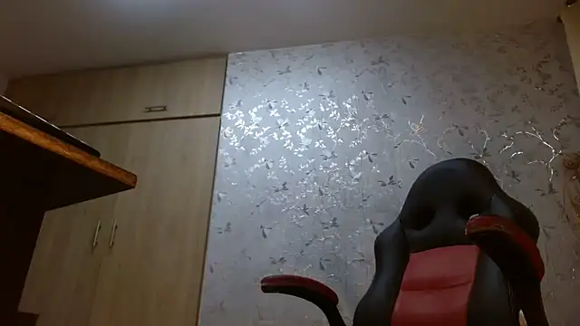 Samantabrown  online show from September 19, 2025, 11:25 am