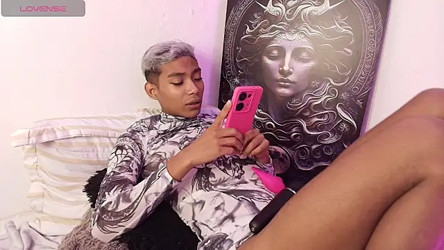 alejo cute online show from January 8, 2025, 10:27 pm