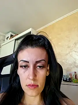 loryyy sexyyy online show from October 21, 2025, 11:42 am