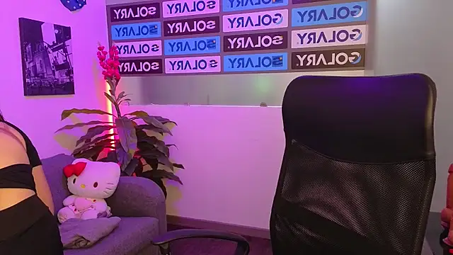 Amy hoy69 online show from April 26, 2026, 2:20 am
