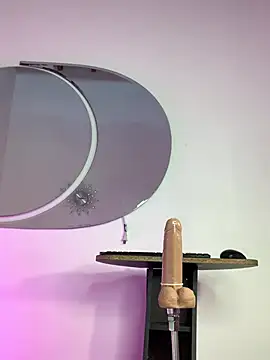 IsabellaGrey19 online show from February 10, 2026, 7:46 pm