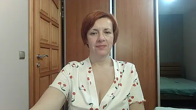 LoraLoraMay online show from February 24, 2026, 7:15 pm