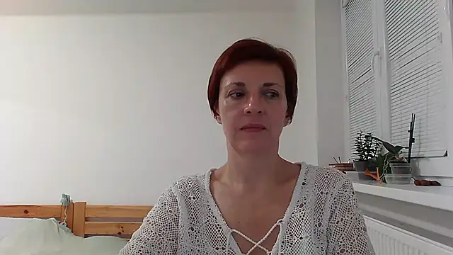 LoraLoraMay online show from October 20, 2025, 4:51 pm