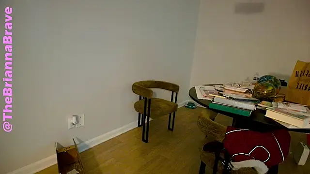 BriannaBrave online show from February 9, 2026, 3:32 pm