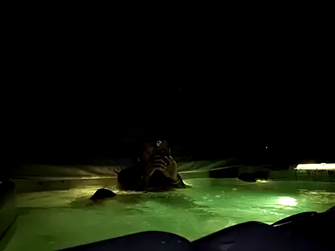 3prettyboy3 online show from October 4, 2025, 7:54 am