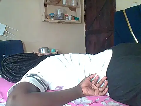 awino001 online show from May 8, 2026, 6:06 am