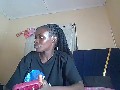 Snapshot of awino001 chatting on March 9, 2026, 12:36 am awino001 online show from March 9, 2026, 12:36 am