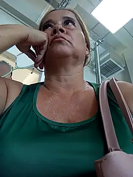 natally ross21 online show from September 9, 2025, 1:53 pm