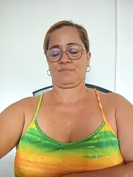 natally ross21 online show from November 16, 2025, 3:39 pm