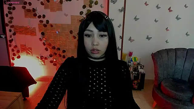 Snapshot of Fiore_Sanz_ chatting on March 4, 2026, 3:03 am Fiore Sanz online show from March 4, 2026, 3:03 am