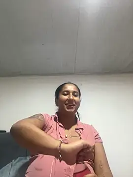 luna asss online show from November 14, 2025, 8:01 pm