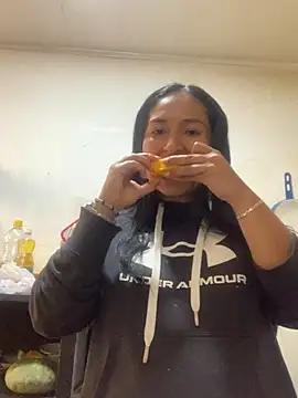 luna asss online show from September 17, 2025, 3:36 pm