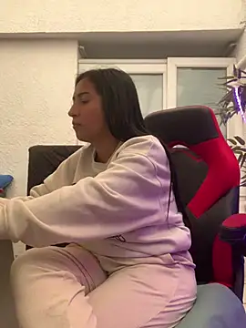 luna asss online show from March 6, 2025, 8:16 pm