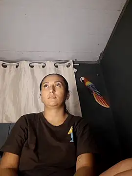 luna asss online show from April 14, 2026, 2:38 am