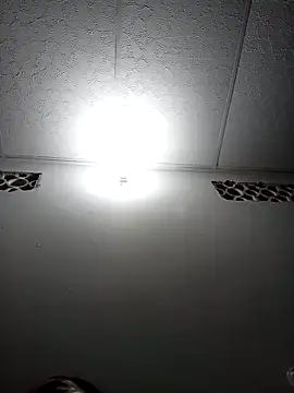 luna asss online show from April 19, 2026, 3:40 am