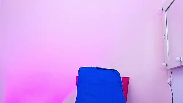 kendal rossi online show from October 6, 2025, 11:55 am