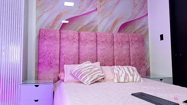 kendal rossi online show from February 12, 2026, 11:54 am