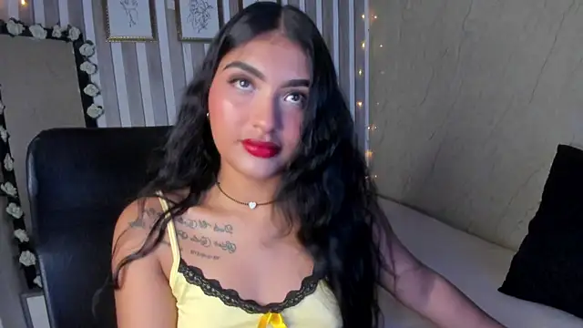 sabrinahimss online show from March 18, 2025, 9:43 pm