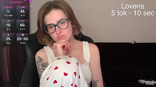 Sexy Sweets online show from July 14, 2026, 4:13 pm