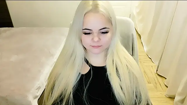 lovely-eyes online show from February 23, 2025, 10:20 pm