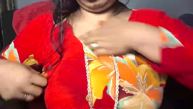 Snapshot of Gulaboo_bhabi chatting on July 3, 2026, 10:38 pm Gulaboo bhabi online show from July 3, 2026, 10:38 pm