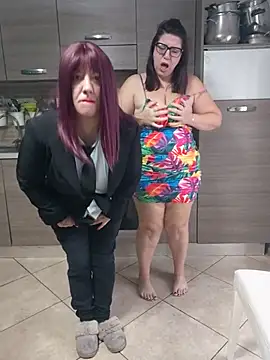 carolyne2023 online show from November 24, 2025, 8:14 am