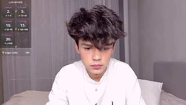 Felix Rey online show from June 28, 2026, 11:00 pm