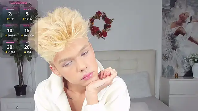 Felix Rey online show from November 29, 2025, 6:41 pm