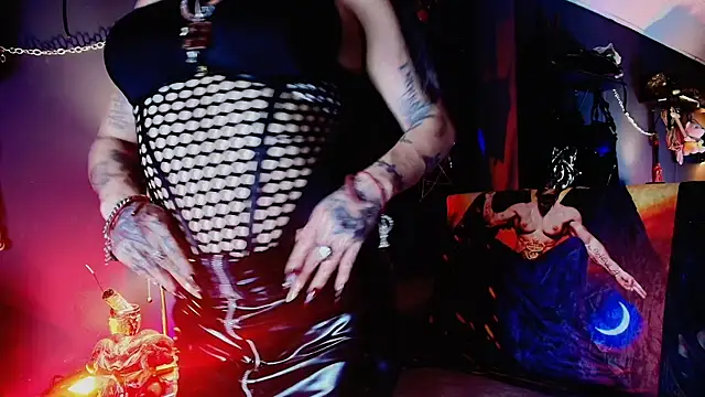 MorganaCrowley online show from September 26, 2025, 6:15 pm