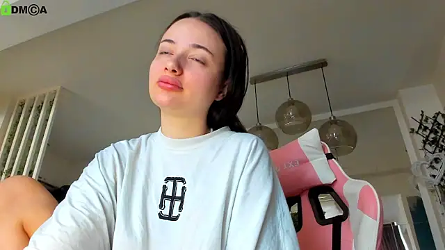 IreneVON online show from March 16, 2026, 5:44 am