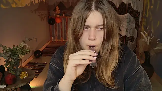 FioraMarmoris online show from October 27, 2025, 1:34 pm