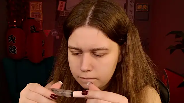 FioraMarmoris online show from March 13, 2026, 5:34 am