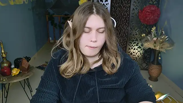 FioraMarmoris online show from March 15, 2025, 11:19 am