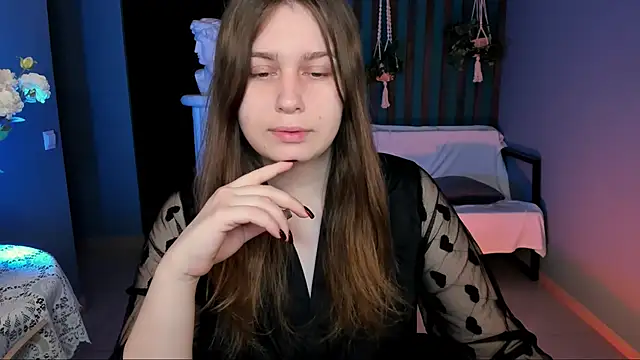 FioraMarmoris online show from May 23, 2026, 5:17 am