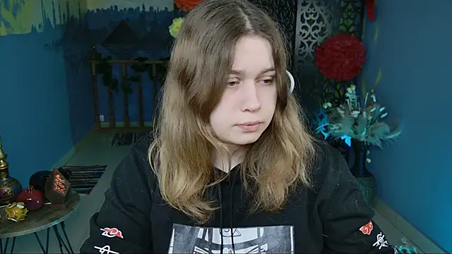 FioraMarmoris online show from March 23, 2025, 5:10 am